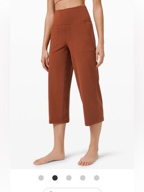 Lululemon Align Wide Leg Super-High-Rise Crop *23"
Dark Terracotta
